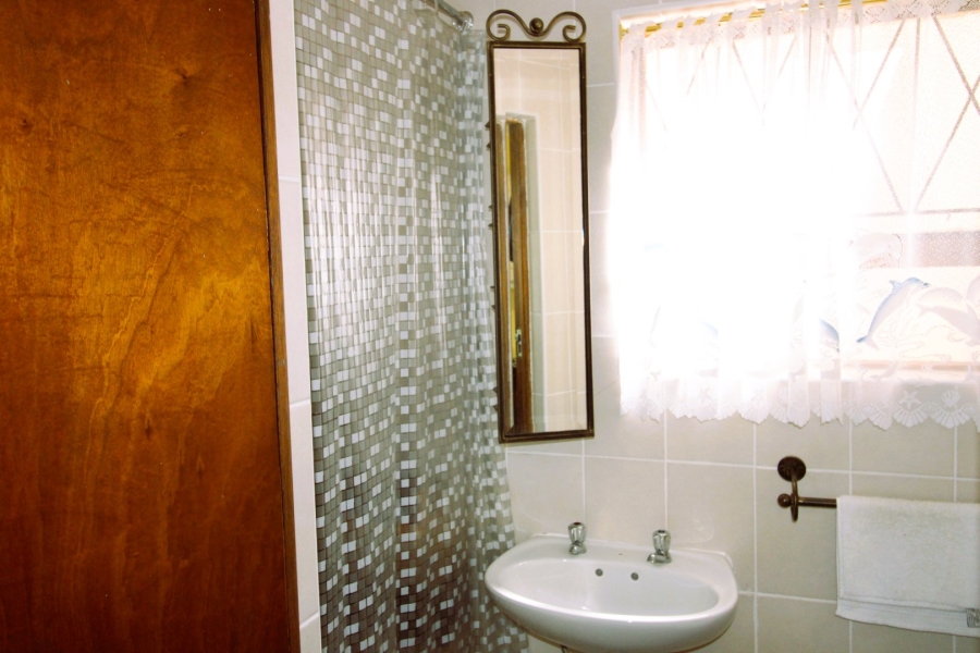 5 Bedroom Property for Sale in Cambridge Eastern Cape